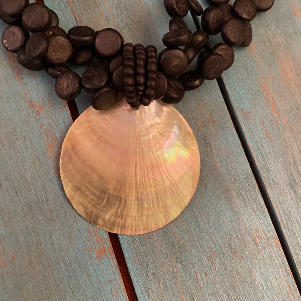 She’ll necklace - Picture 2 of 3